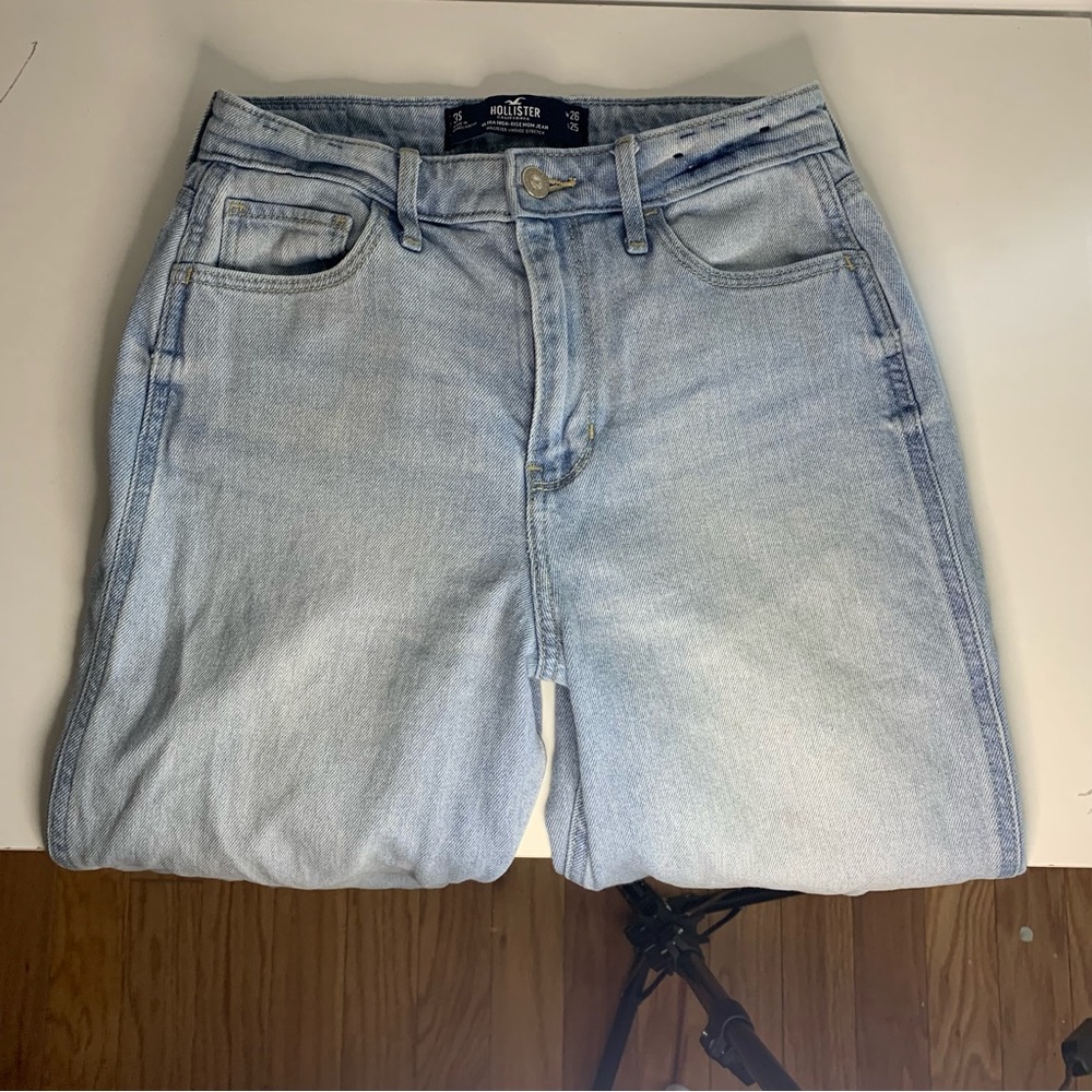 Hollister High rise mom jeans